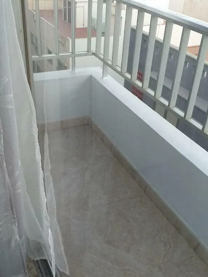 Luminoso, Amplio Y Fresco Piso En Santacruz De Tenerife Apartment